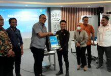 Ketua DPRD dan Wakil Ketua 1 DPRD Morut Kunker Bertemu Pimpinan PLN Sulutenggo di Manado