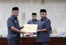 Wakil Ketua 1 DPRD Luwu Timur Terima Empat Ranperda Dari Bupati