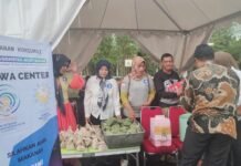 Diwa Center Didukung Perhimpunan UKM Indonesia Bagikan 1000 Makanan dan Minuman kepada Muktamirin Muhammadiyah