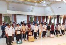 Bupati Luwu Utara Serahkan Bantuan Mesin/Peralatan kepada 31 Kelompok Pelaku Usaha IKM