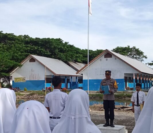 Jadi Irup di SMKN 5 Luwu Utara, Kapolsek Malangke Ajak Siswa Ciptakan Sitkamtibmas yang Kondusif
