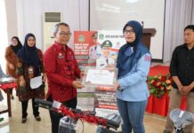Sebagai Bentuk Apresiasi, Pemda Lutim Berikan Reward Kepada 30 Wajib Pajak Daerah