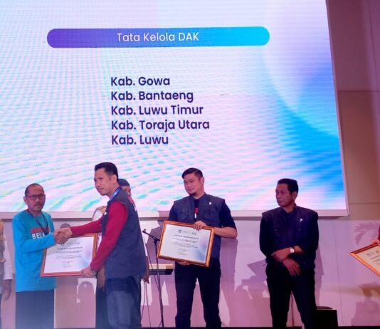 Komitmen Majukan Dunia Pendidikan, Lutim Raih Empat Penghargaan Dari BPMP Sulsel