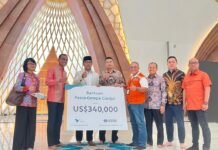 PT Vale Indonesia Bersama Huayou Serahkan Donasi Pasca-Gempa Cianjur