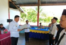 Pelantikan dan Pengambilan Sumpah Jabatan Perangkat Desa Teromu, Bertho Taruku : Semoga Bisa Bersinergi Membangun Desa