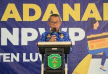 Buka Sosialisasi Pemadanan NIK-NPWP oleh KP2KP Malili, Sekda Imbau ASN Taat Pajak