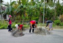 Giat Rabu Pagi, Pemdes Sindu Agung Gotong Royong Pemeliharaan Jalan