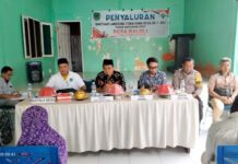 Hadiri Penyaluran BLT-DD di Desa Baloli, Kadis PMD : Bantuan Ditujukan Bagi Keluarga Kurang Mampu