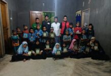 LCKM Bersama GP Ansor Mappedeceng Salurkan Bantuan Al-Quran di TPA AL-Hikmah