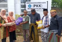 Pekan ke 4, ASN DPMD Kembali Salurkan Paket Bantuan