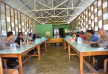 Kapolres Morut Imam Wijayanto dan awak media ngopi Bareng