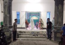 Personel Polsek Baebunta Dikerahkan Pengamanan Masjid Saat Shalat Tarawih
