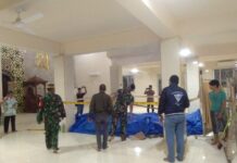 Kubah Masjid di Makassar Runtuh Saat Tarawih, 11 Jemaah Terluka