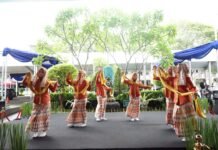 Dekranasda Lutim Tampilkan Tarian Monsado di Pameran INACRAFT