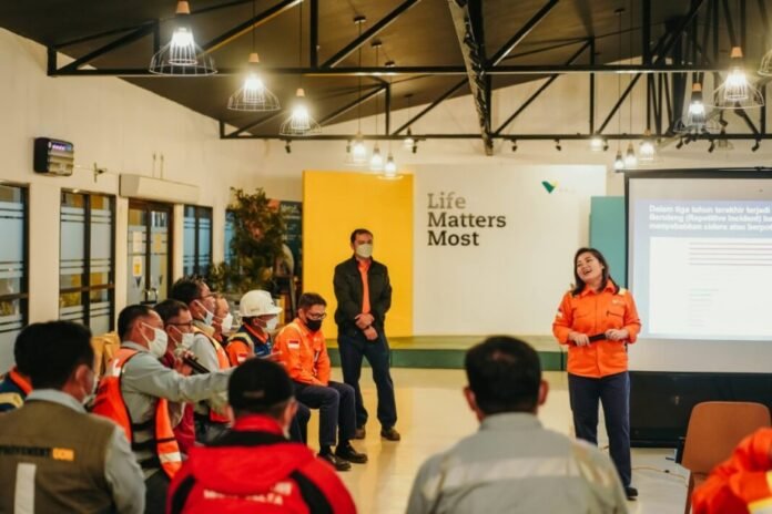 20220824-Febriany-Eddy-in-Safety-Open-Talk-with-Supervisor-1-1068x7121681778666125