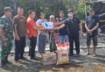 PT Vale Serahkan Bantuan untuk Korban Kebakaran di Desa Puubunga Kolaka