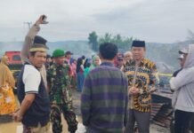 Aripin Kunjungi Pasar Mahalona Pasca Kebakaran