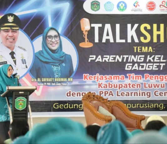 Staf Ahli Pembangunan Lutim Buka Talk Show “Parenting Keluarga Gadget”