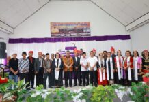 Bupati Budiman Hadiri Perayaan Paskah dan HUT Ke-100 GKST Jemaat Maranatha Lumbewe