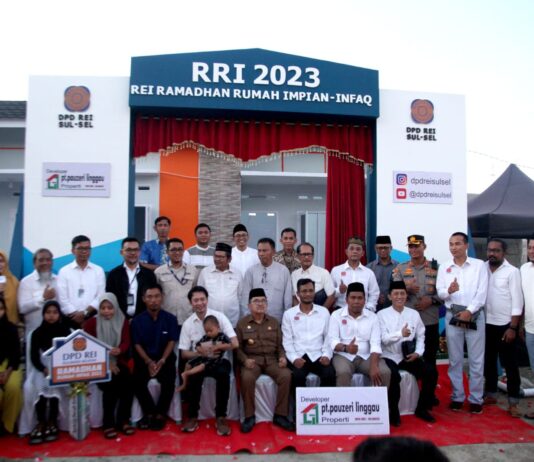 Walikota Palopo Serahkan 1 Unit Rumah Griya Sitrah 2 Melalui Program REI Sulsel