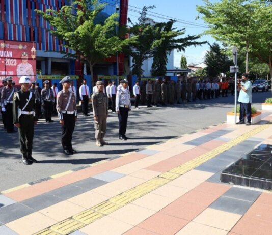 Lakukan Apel Gelar Pasukan Ops Ketupat 2023,Kapolres Palopo:Masyarakat dan Pemudik Senantiasa Menjaga Keselamatan