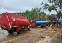 Pasca Banjir di Lampia Malili, PT. CLM Kerahkan Alat Berat dan Salurkan Bantuan Air Bersih