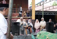 Ini Pesan Hj. Sufriaty Saat Melayat di Desa Arolipu Kec. Wotu