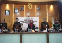 Staf Ahli Hukum dan Pemerintahan Buka Pertemuan Pokja Desa Sehat Tahun 2023