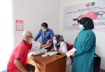 Peringati Hari Hipertensi Sedunia, RSUD I Lagaligo Lakukan Pengukuran Tekanan Darah Bagi Pengunjung