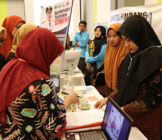 Stand Inovasi TPPS Lutim Mendapatkan Apresiasi dari Tim Penilai