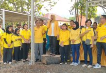 Daftarkan Bacaleg Golkar Ke KPU, Warda Tegaskan Morut Rumah Kita Bersama