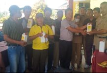 Distan Luwu Timur Bagikan Disinfektan Untuk Peternak, Angka Kematian Babi Capai 15 Ribu Ekor