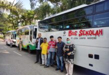 Pengadaan 5 Bus Sekolah Melalui Dana CSR PT. CLM