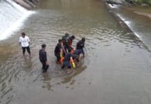 Mayat Tanpa Busana Ditemukan Mengapung di Sungai Pajalesang Palopo