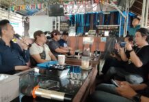 Wakil Ketua I DPRD Morowali Utara Rayakan Ulang Tahun, Ngopi Bareng Wartawan
