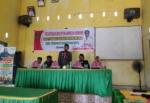 Kades Tarengge Lantik dan Ambil Sumpah Perangkat Desa Kaur Tata Usaha dan Umum