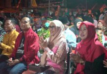 Ketua TP-PKK Lutim Hadiri Semarak Hari Jadi Desa Balantang ke-26