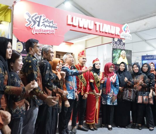 Bupati Bersama Ketua Dekranasda Lutim Hadiri Pembukaan Pekan Raya Sulsel