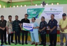 Bupati Morut Serahkan Santunan JKM BPJS Ketenagakerjaan Rp. 42 Juta Kepada Ahli Waris Alm. Yoris