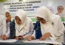 Hj. Sufriaty Budiman Dilantik Jadi Ketua BKMT Kabupaten Luwu Timur di Makassar