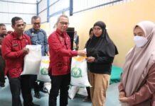 Gandeng Bulog Palopo, Pemkab. Lutim Salurkan Bantuan Pangan Beras Tahap II
