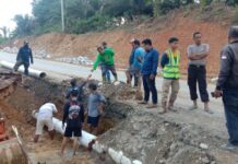 Antara Pekerjaan Jalan dan PDAM, Masyarakat Jadi Korban !