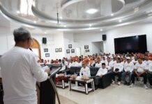 Bupati Budiman Buka Musyawarah Cabang Ikatan Keluarga Alumni UNM Kab.Lutim