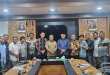 DPRD Luwu Timur dan Pemuda Loeha Raya Tawarkan Solusi Tuntaskan Konflik Tanamalia
