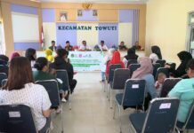 DP2KB Lutim Bersama Baznas Salurkan Bantuan Untuk Anak Kategori Stunting di Kecamatan Towuti