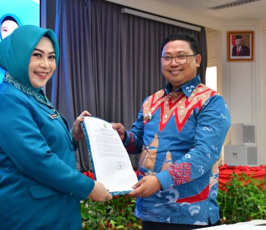 Asrul Sani Lantik Pengurus TP-PKK Kota Palopo Masa Bakti 2023-2024