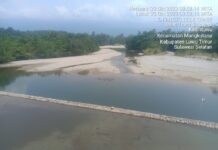 Perjuangan Petugas Irigasi Luwu Timur Penuhi Kebutuhan Air Sawah Petani Ditengah Surutnya Sungai Kalaena