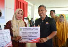 Bupati Luwu Timur Serahkan Bantuan Sarana dan Prasarana Perikanan