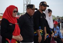 Bupati dan Wakil Bupati Lutim Buka Lomba Gerak Jalan Indah dan Ketangkasan Baris Berbaris Tk. SMA