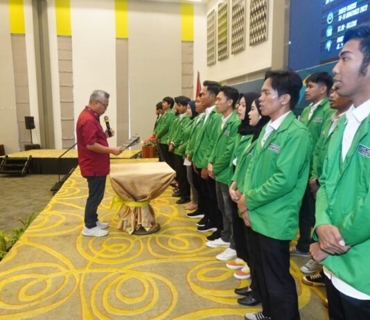 Bupati Budiman Lantik Pengurus Pusat IPMA Lutim 2023-2025